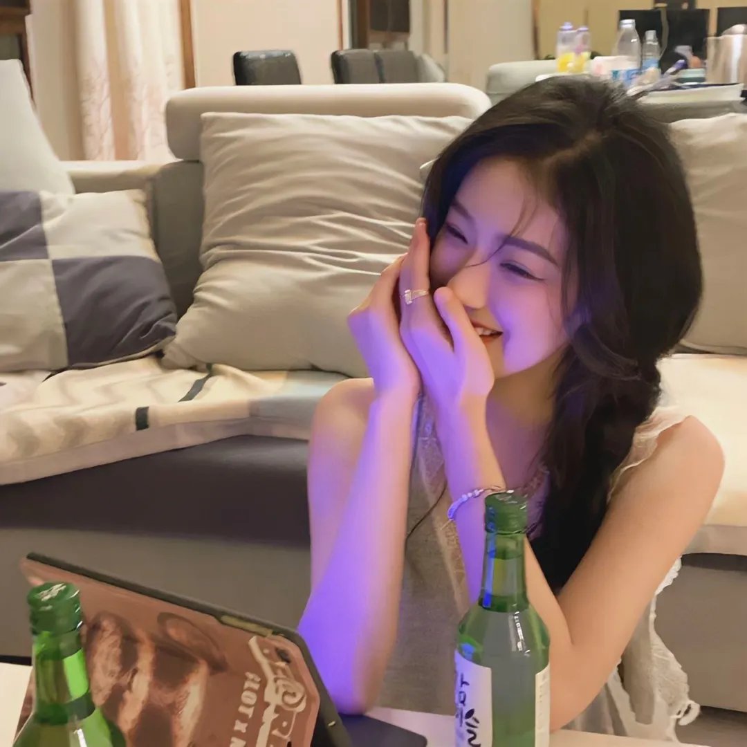 濶少艳福